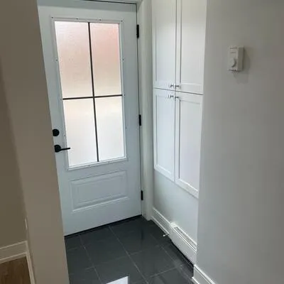 97,&nbsp;Twelfth, New Toronto, Toronto
