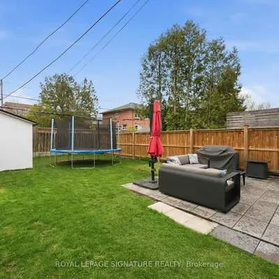 32,&nbsp;Althea, Lambton Baby Point, Toronto