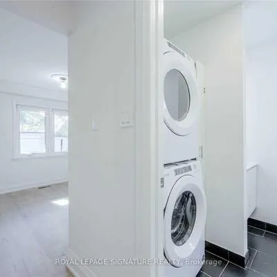 977,&nbsp;Glencairn, Yorkdale-Glen Park, Toronto