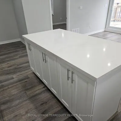 3392,&nbsp;Lake Shore, Long Branch, Toronto