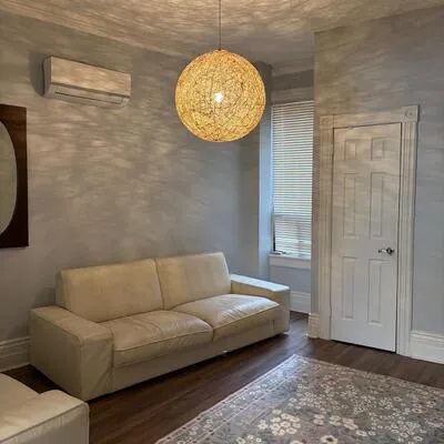 108,&nbsp;Springhurst, South Parkdale, Toronto