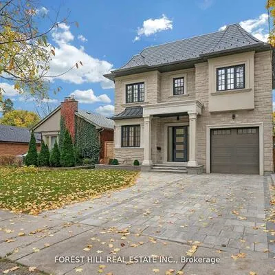 132,&nbsp;Lothian, Stonegate-Queensway, Toronto