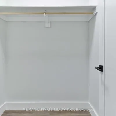 6,&nbsp;Chudleigh, Caledonia-Fairbank, Toronto