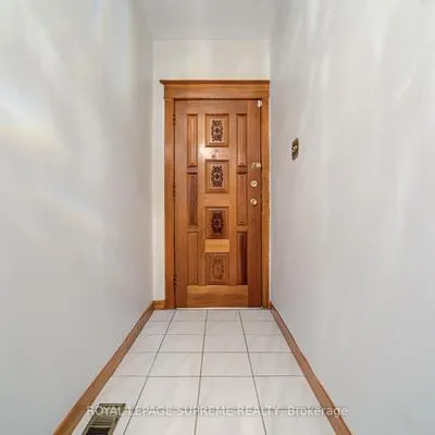 160,&nbsp;Shanly, Dovercourt-Wallace Emerson-Junction, Toronto