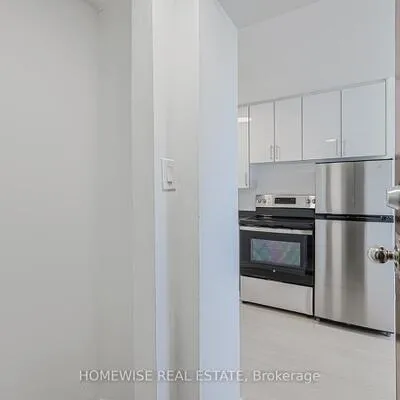 2204,&nbsp;Dufferin, Caledonia-Fairbank, Toronto