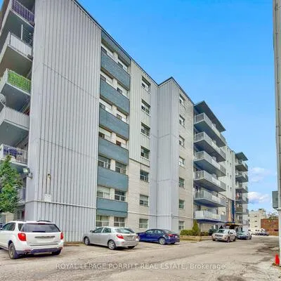 4,&nbsp;Superior, Mimico, Toronto