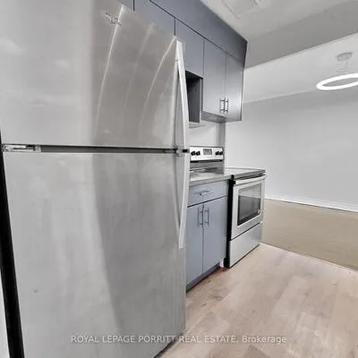 4,&nbsp;Superior, Mimico, Toronto
