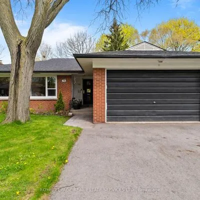 76,&nbsp;Glenellen, Stonegate-Queensway, Toronto