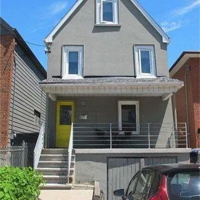 69,&nbsp;Bristol, Dovercourt-Wallace Emerson-Junction, Toronto