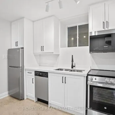 2563,&nbsp;Dundas, High Park North, Toronto