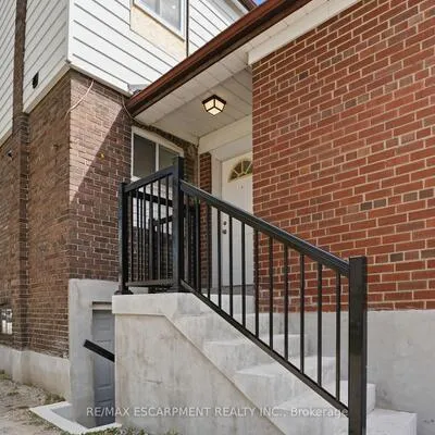 1049,&nbsp;Glencairn, Yorkdale-Glen Park, Toronto