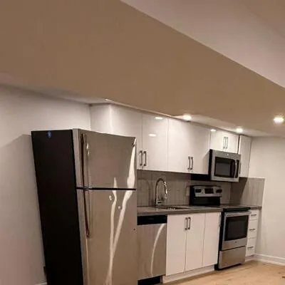 751,&nbsp;Dupont, Dovercourt-Wallace Emerson-Junction, Toronto
