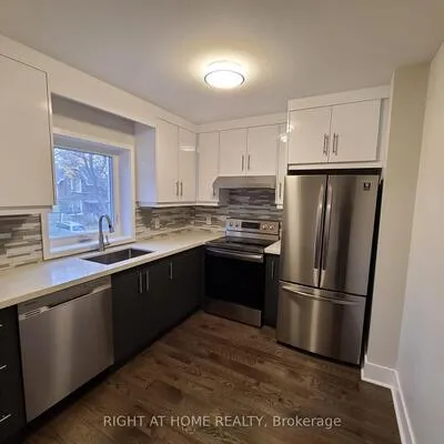 154,&nbsp;Rosemount, Weston, Toronto