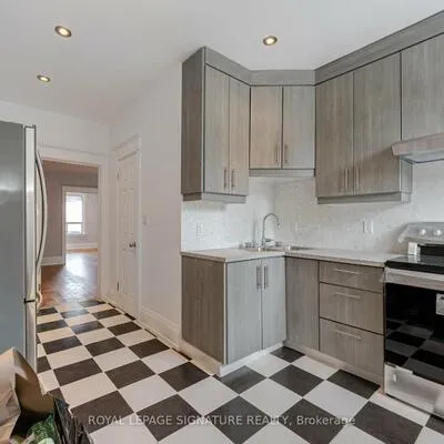 2291,&nbsp;Dundas, High Park-Swansea, Toronto