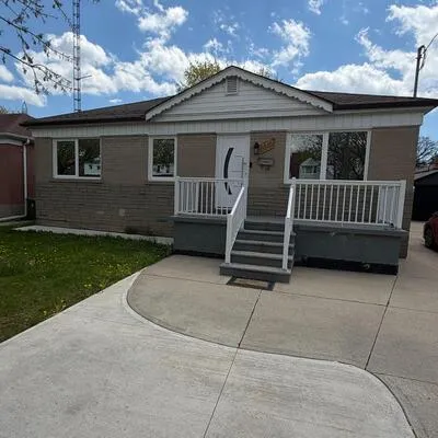 117 Main Redwater,&nbsp;Redwater, Rexdale-Kipling, Toronto