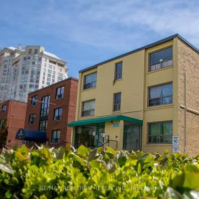 2309,&nbsp;Lake Shore, Mimico, Toronto