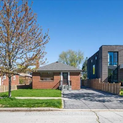 8,&nbsp;Davick, Alderwood, Toronto