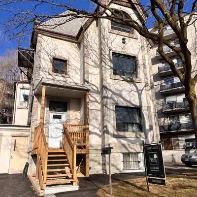 96,&nbsp;Springhurst, South Parkdale, Toronto