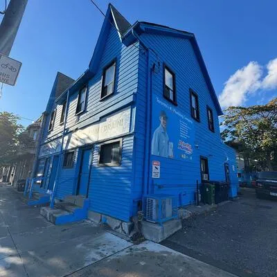 1594,&nbsp;Dupont, Dovercourt-Wallace Emerson-Junction, Toronto
