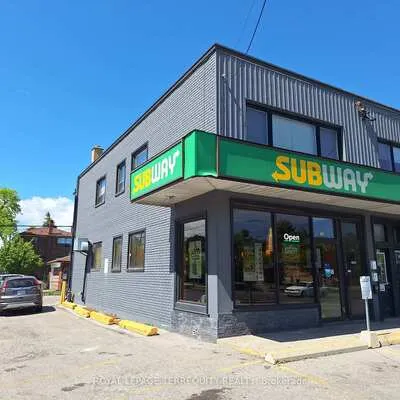 708,&nbsp;Wilson, Downsview-Roding-CFB, Toronto