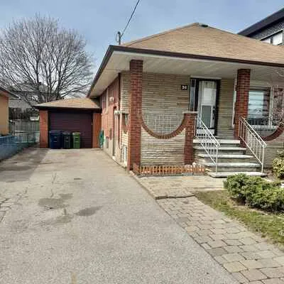 36,&nbsp;Ashmore, Stonegate-Queensway, Toronto