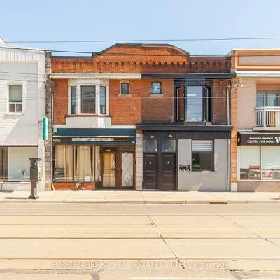 2102A,&nbsp;Dundas, Roncesvalles, Toronto