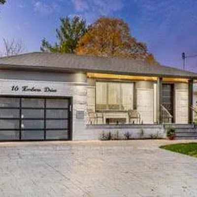 16,&nbsp;Embers, Eringate-Centennial-West Deane, Toronto