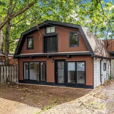 8,&nbsp;Laxton, South Parkdale, Toronto