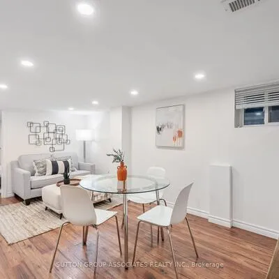 10,&nbsp;Innes, Corso Italia-Davenport, Toronto