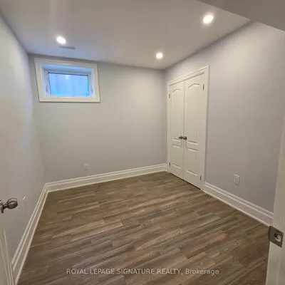 33,&nbsp;Ingleside, Downsview-Roding-CFB, Toronto