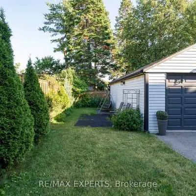 423A,&nbsp;Valermo, Alderwood, Toronto