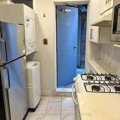 5,&nbsp;Roncesvalles, Roncesvalles, Toronto