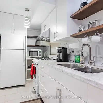 110,&nbsp;Strathnairn, Beechborough-Greenbrook, Toronto