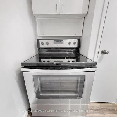 2,&nbsp;Superior, Mimico, Toronto