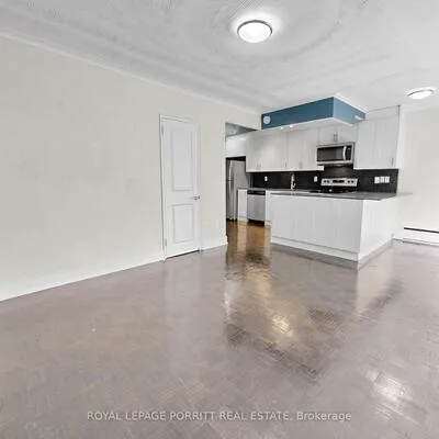 4,&nbsp;Superior, Mimico, Toronto