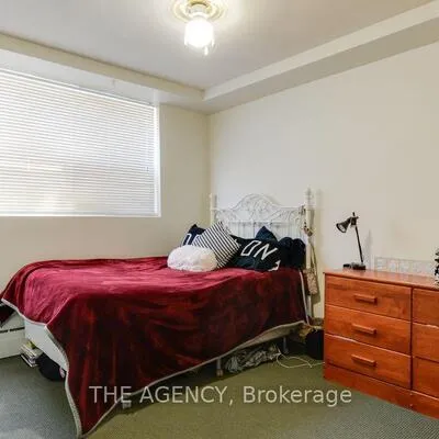 75,&nbsp;Keele, High Park North, Toronto