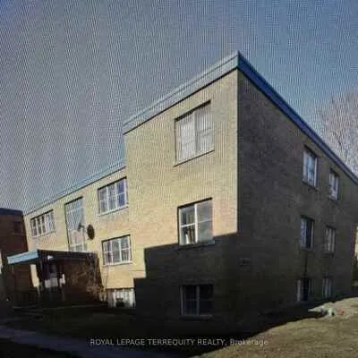 2548,&nbsp;Keele, Maple Leaf, Toronto