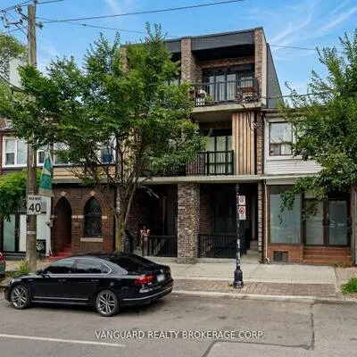982,&nbsp;Dovercourt, Dovercourt-Wallace Emerson-Junction, Toronto