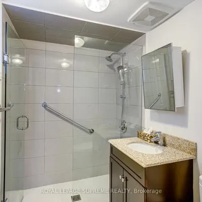 160,&nbsp;Shanly, Dovercourt-Wallace Emerson-Junction, Toronto