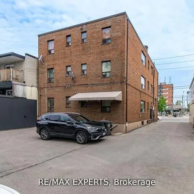 3261A,&nbsp;Lake Shore, Long Branch, Toronto
