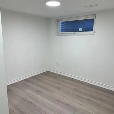 18,&nbsp;Madonna, Humber Summit, Toronto
