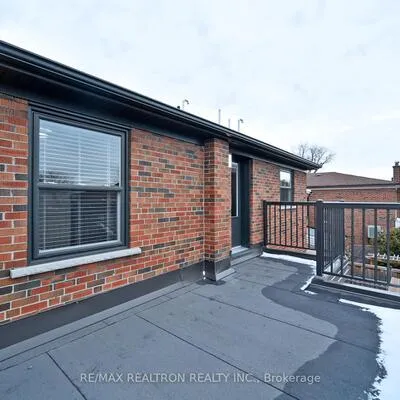 230,&nbsp;Boon, Corso Italia-Davenport, Toronto