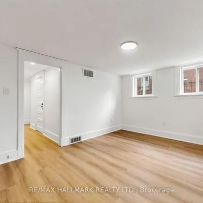 57,&nbsp;Humberside, High Park North, Toronto