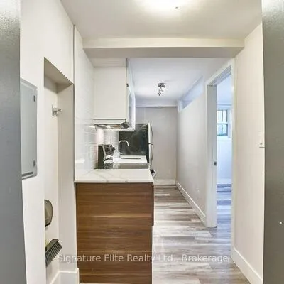 112,&nbsp;Alder, Long Branch, Toronto
