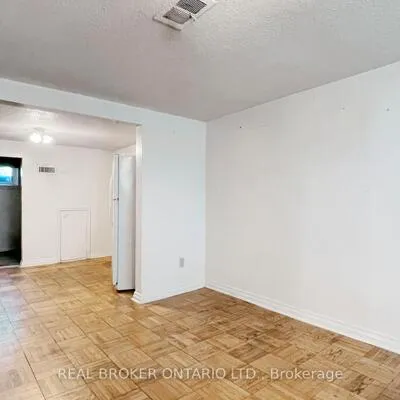 3241,&nbsp;Dufferin, Yorkdale-Glen Park, Toronto