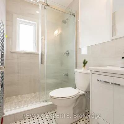 39,&nbsp;Twenty Fifth, Long Branch, Toronto