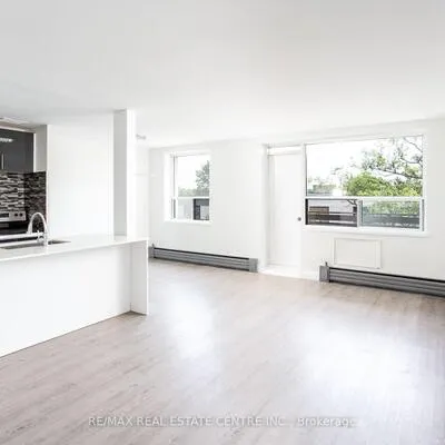 5,&nbsp;Hill Heights, Stonegate-Queensway, Toronto