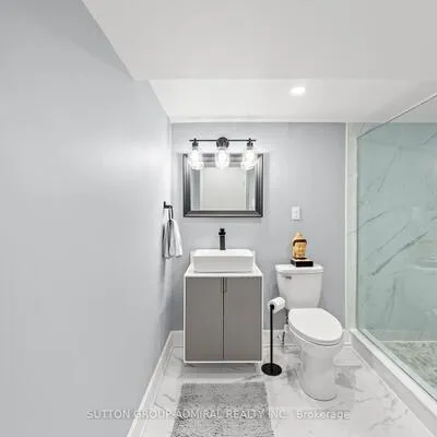 3,&nbsp;Hartland, Eringate-Centennial-West Deane, Toronto