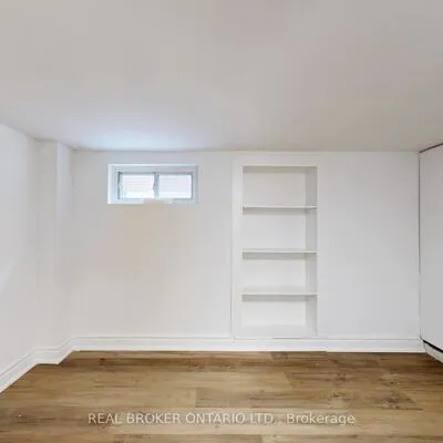 102,&nbsp;Bowie, Briar Hill-Belgravia, Toronto
