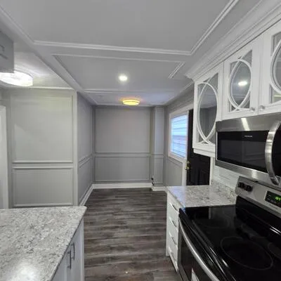 21,&nbsp;Elnathan, Humber Summit, Toronto
